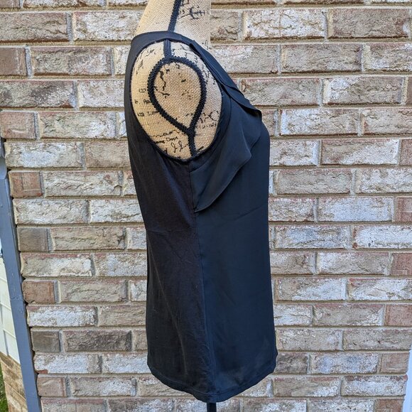 ⭐ Black Ann Taylor LOFT Mixed Media flowy sleeveless blouse Small - Picture 3 of 9